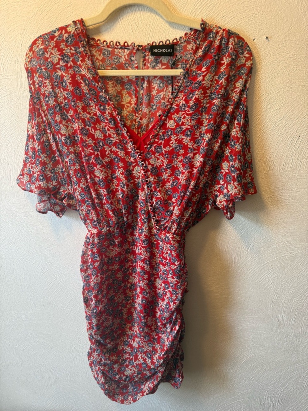 REVOLVE Nicholas Red Blossom Ruched Mini Dress NWT Size 2 Floral Boho Chic - Picture 2 of 7